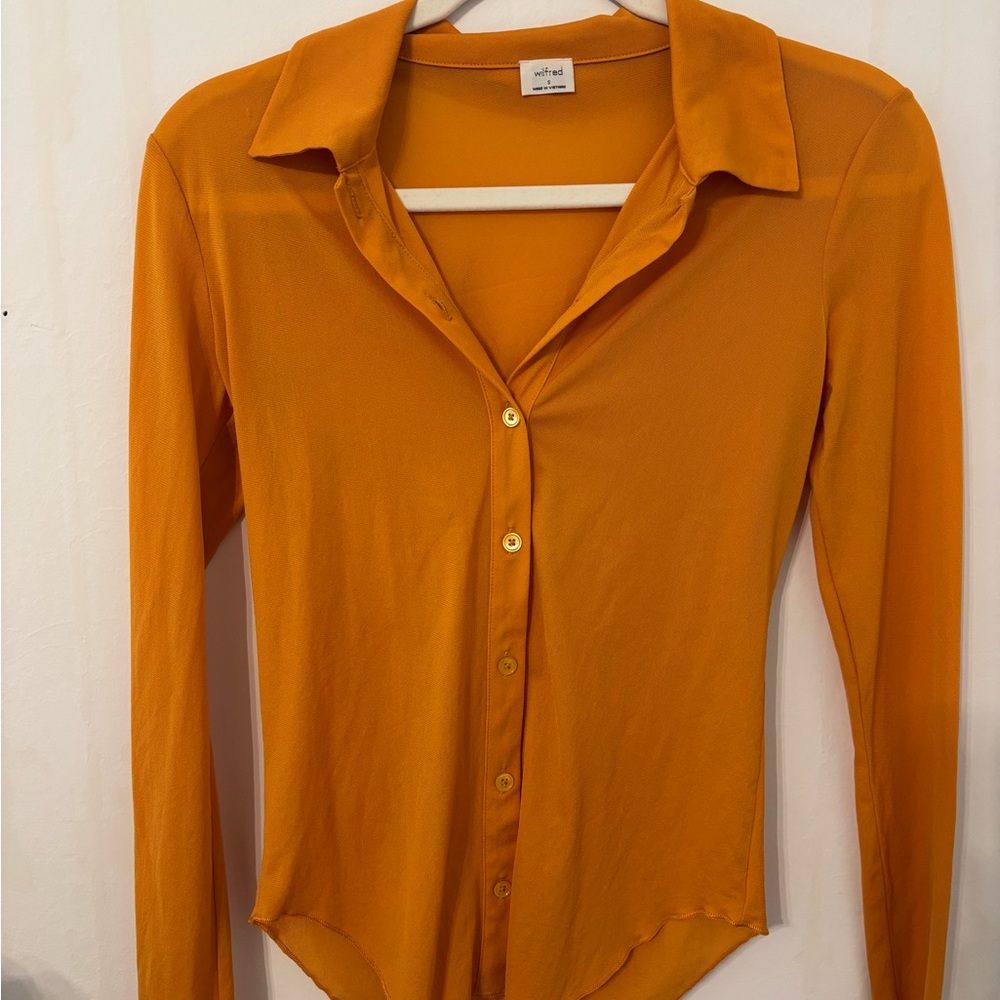 Aritiza Wilfred POSE HIP LONGSLEEVE
Mesh Orange - Picture 3 of 4